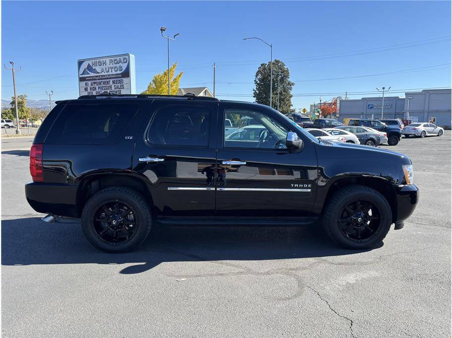 Used 2011 Chevrolet Tahoe LTZ image 6