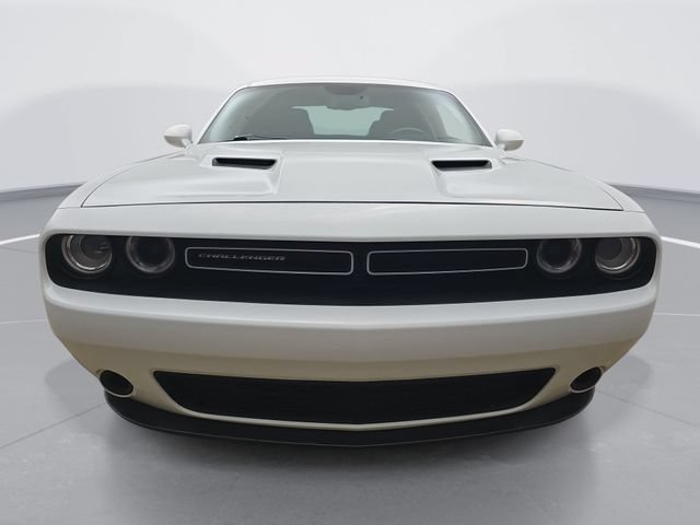 Used 2019 Dodge Challenger SXT RWD image 12