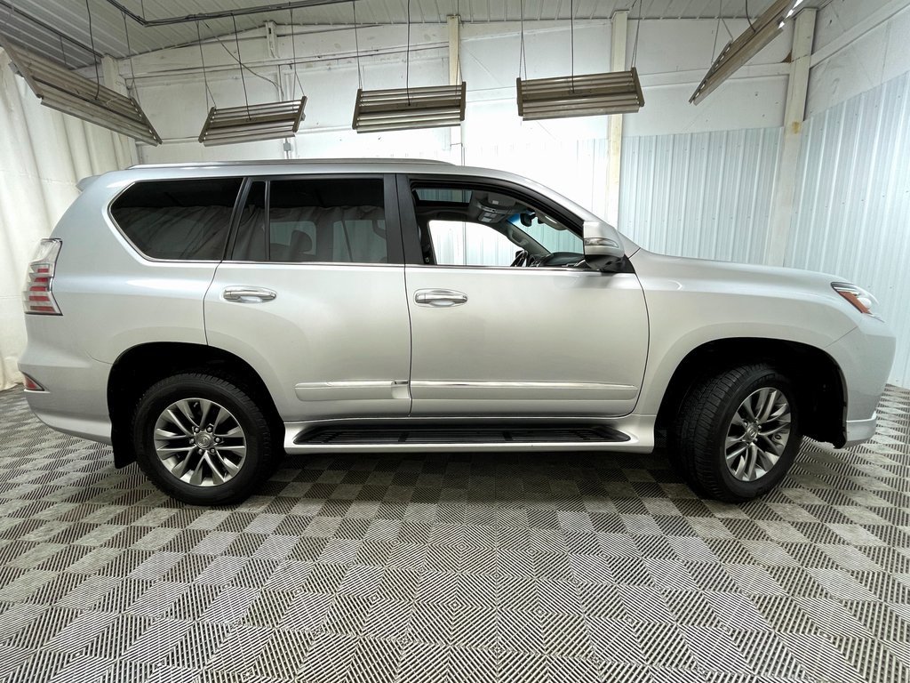 Used 2016 Lexus GX 460 Luxury image 28