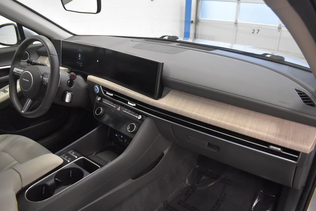 Used 2025 Hyundai Sonata SEL FWD image 17