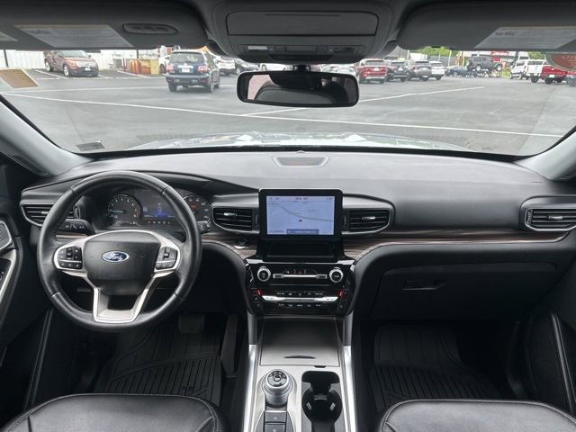 Used 2023 Ford Explorer Limited AWD/4WD image 25