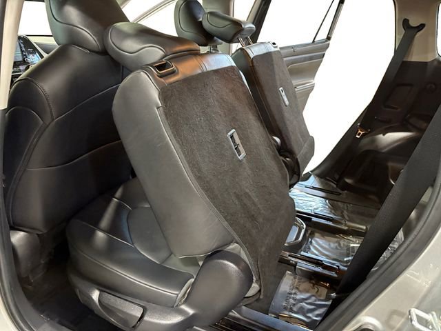 Used 2022 Toyota Highlander XLE image 10