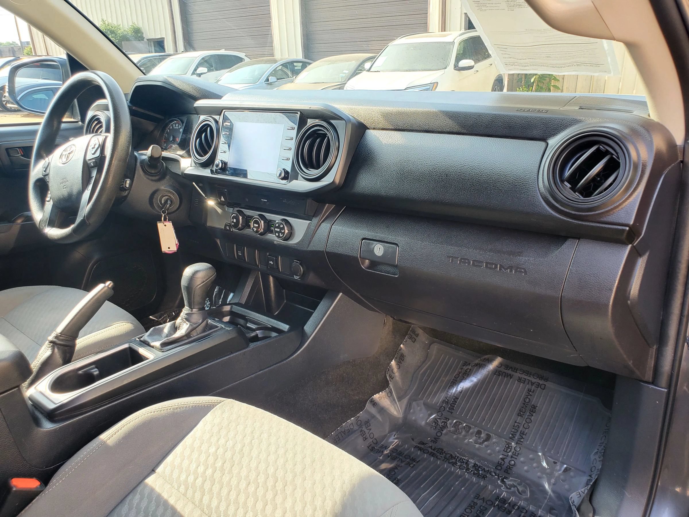 Used 2020 Toyota Tacoma SR w/ SR Convenience Package RWD image 17