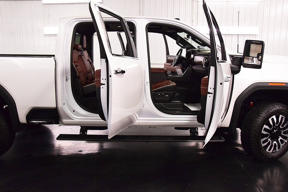 Used 2025 GMC Sierra 2500 Denali Ultimate w/ Snow Plow Prep/Camper Package image 35