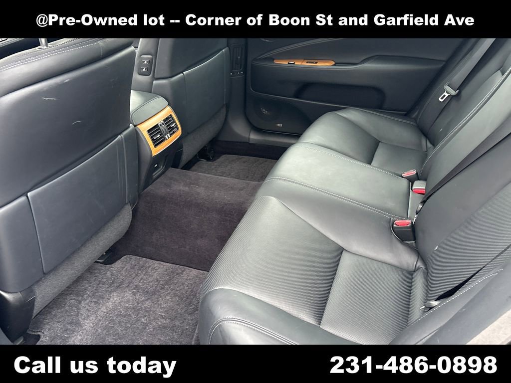 Used 2014 Lexus LS 460 L image 27