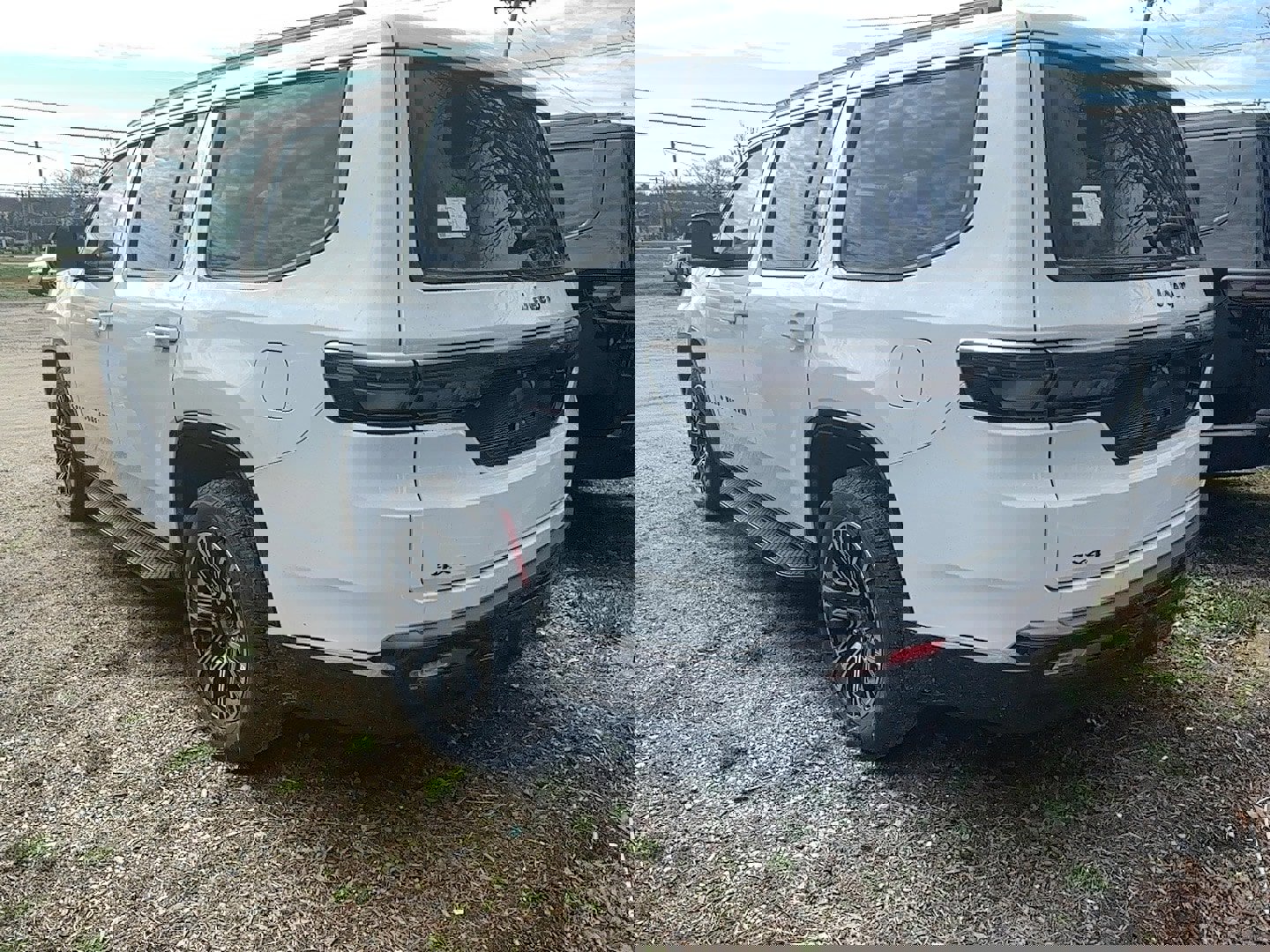 New 2026 Jeep Grand Wagoneer 4WD w/ Premium Group I image 5