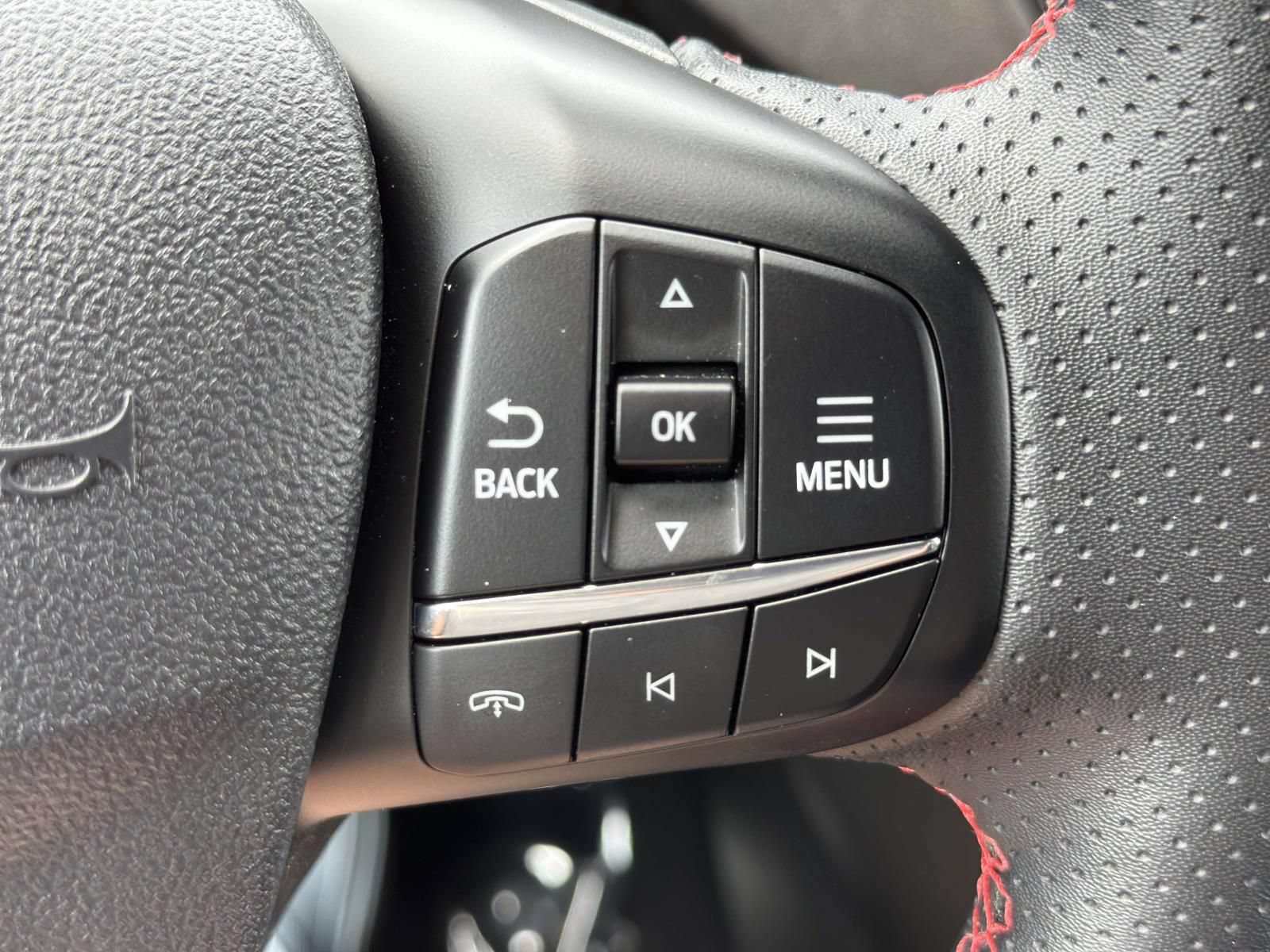 Used 2025 Ford Escape ST-Line w/ Tech Pack #1 AWD/4WD image 15