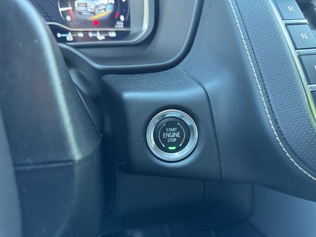 Certified 2023 GMC Yukon XL SLT AWD/4WD image 15