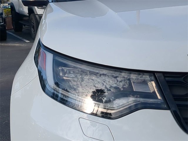 Used 2021 Land Rover Discovery S R-Dynamic image 10