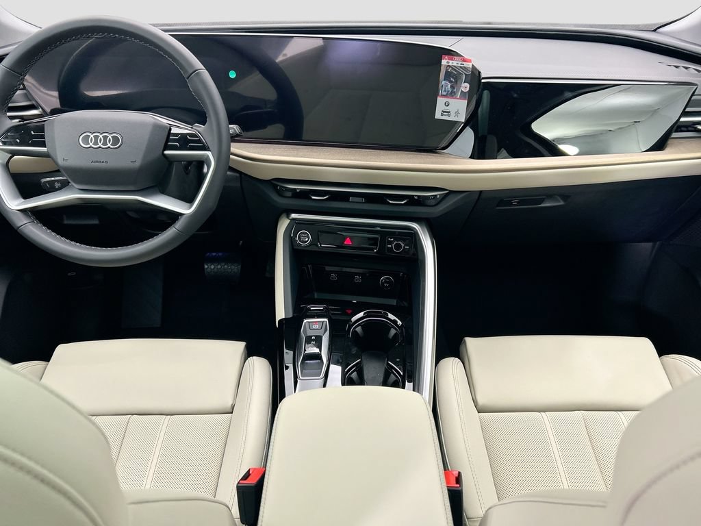 Used 2025 Audi Q5 Premium Plus w/ Premium Plus AWD/4WD image 14