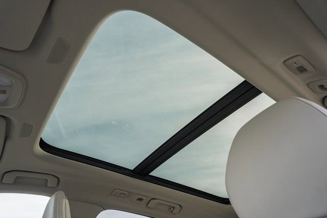 New 2026 Volvo XC60 B5 Ultra w/ Protection Package Premier image 32