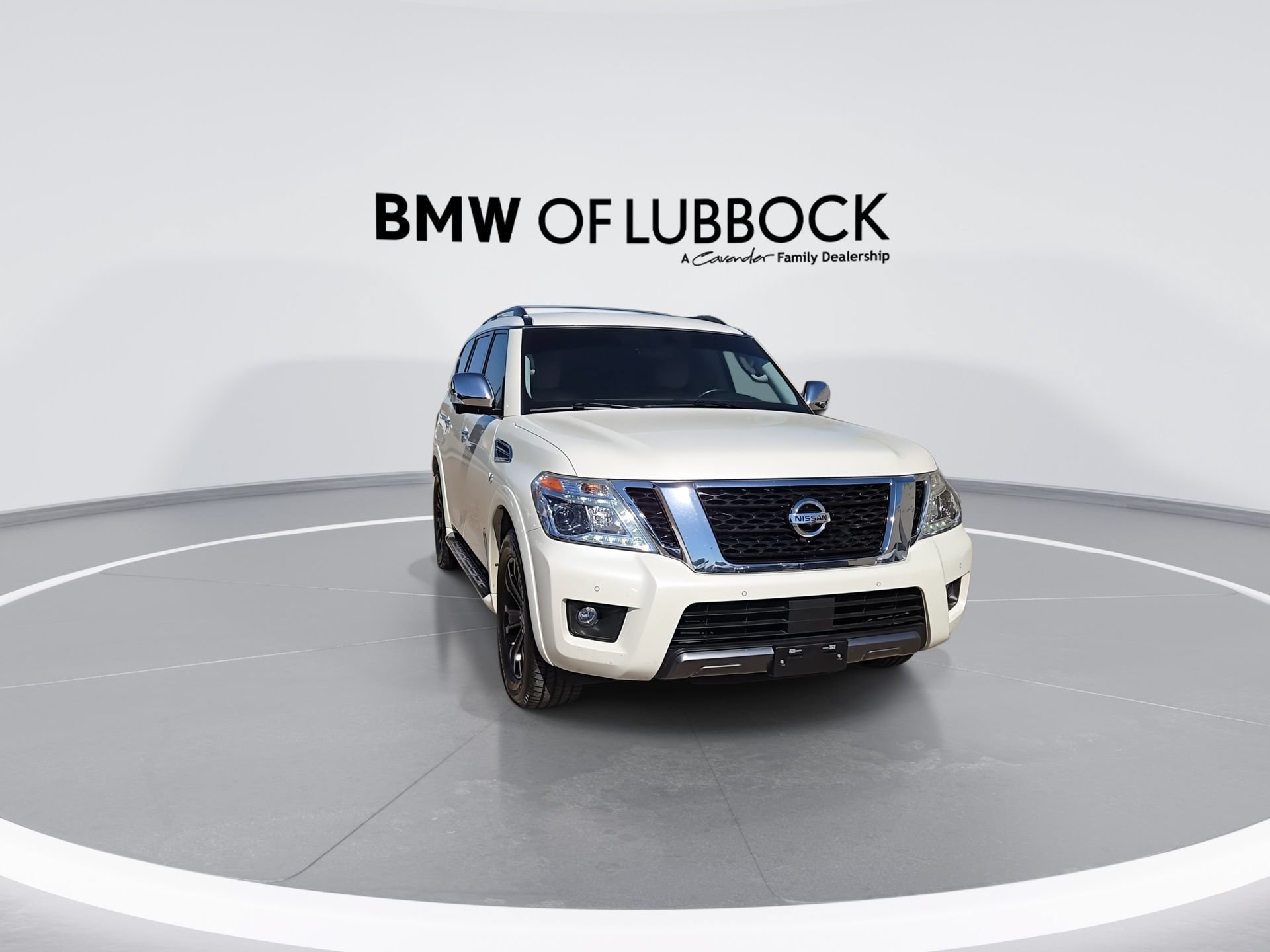 Used 2020 Nissan Armada Platinum w/ Captain's Chairs Package AWD/4WD image 2