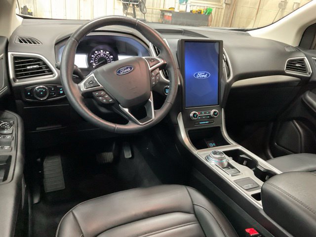 Used 2024 Ford Edge SEL w/ Convenience Package AWD/4WD image 9