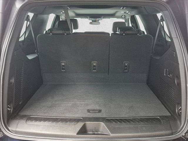 Used 2023 Chevrolet Suburban LT w/ LT Signature Plus Package RWD image 6