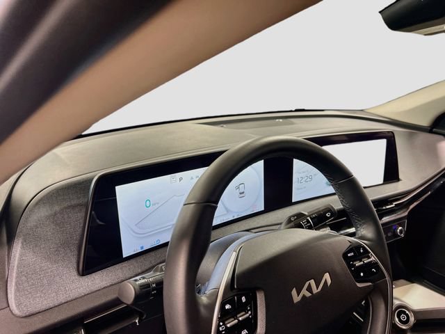 Certified 2024 Kia EV6 Light RWD image 9