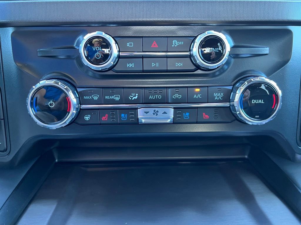 New 2026 Ford F250 Platinum image 35