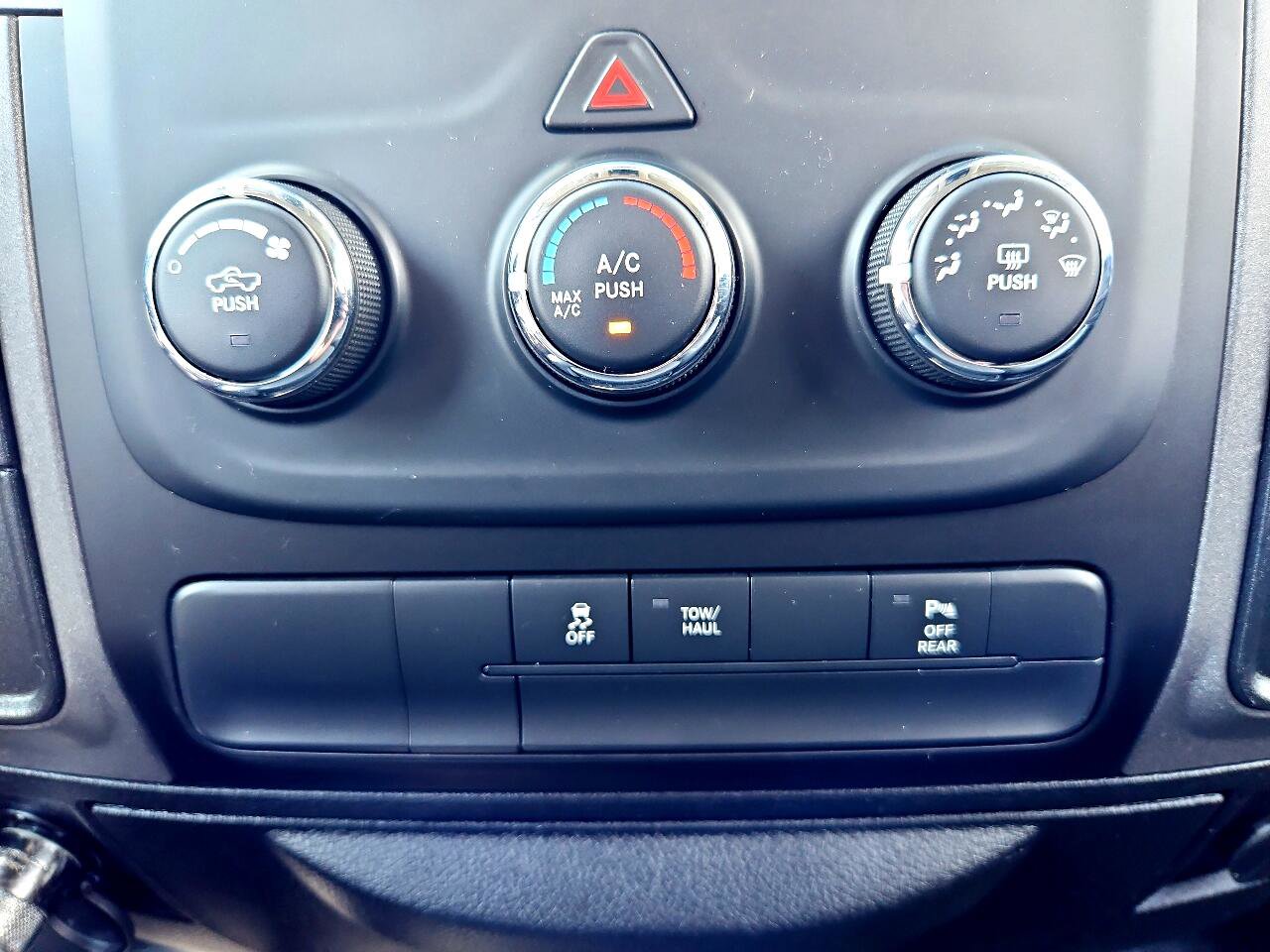 Used 2018 RAM 2500 Tradesman image 28