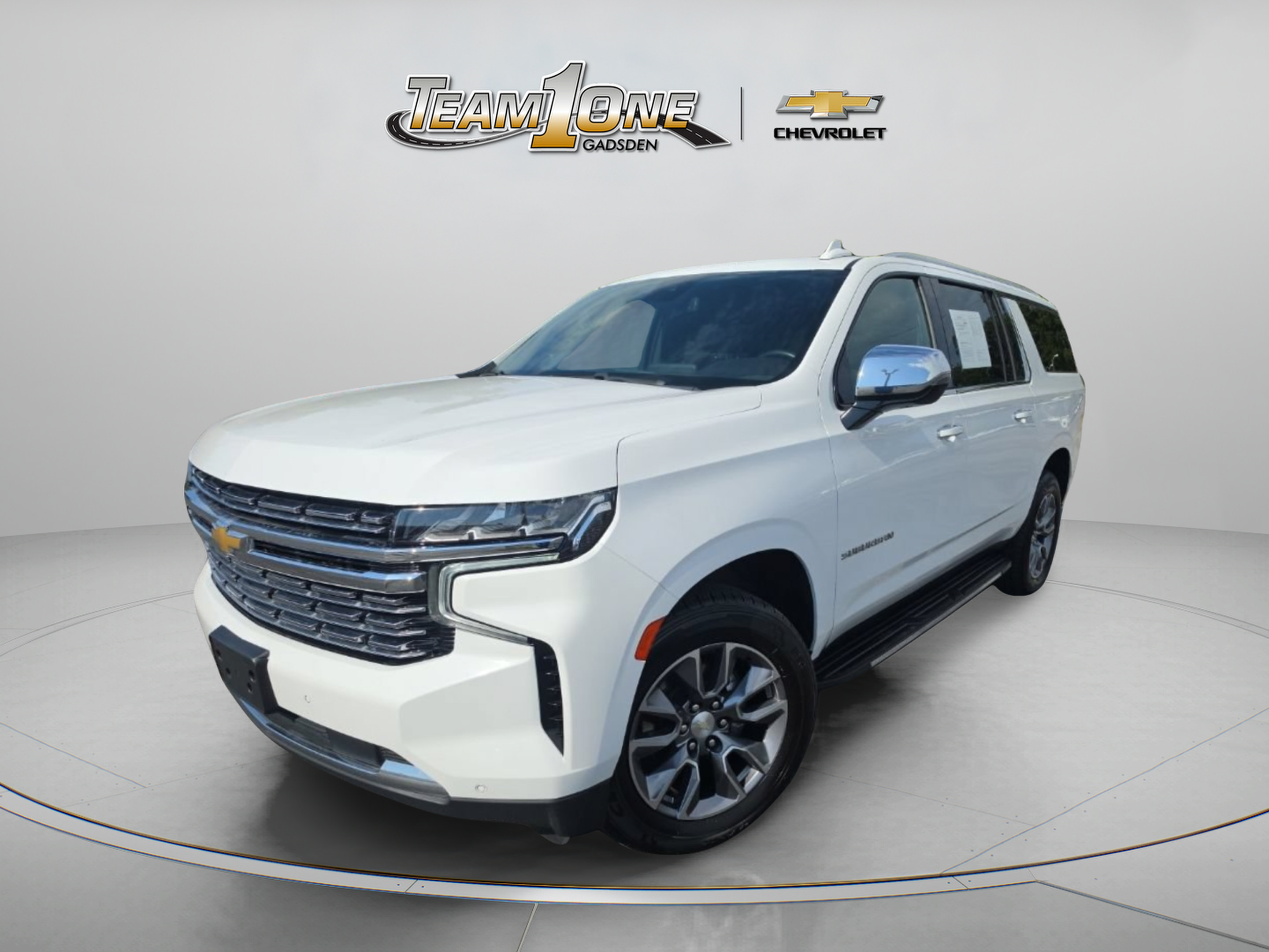 Used 2023 Chevrolet Suburban Premier AWD/4WD image 4
