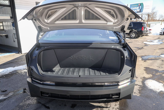 Used 2024 Tesla Cybertruck AWD Crew Cab image 32