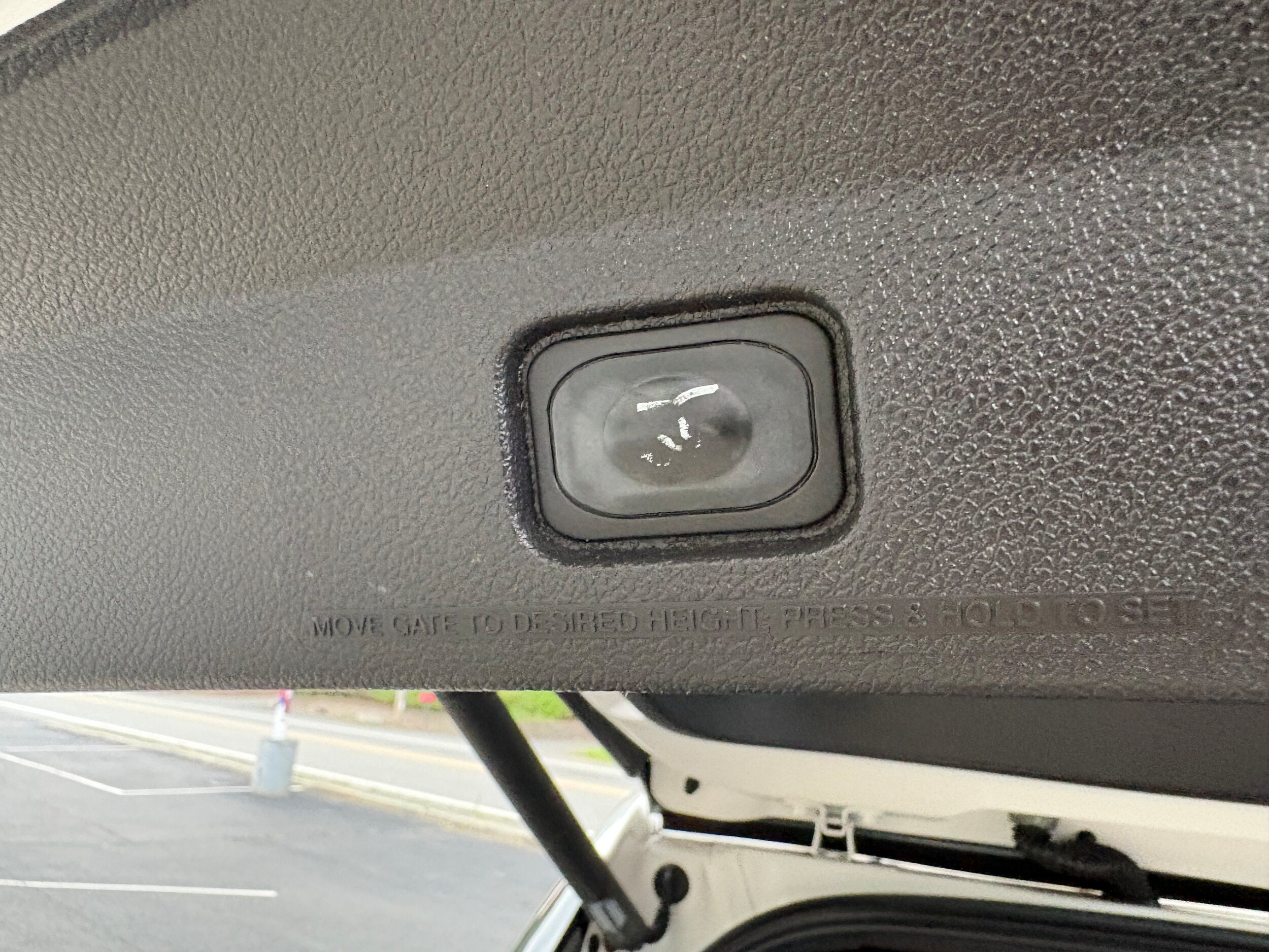 Used 2014 Ford Explorer XLT w/ Equipment Group 202A AWD/4WD image 22