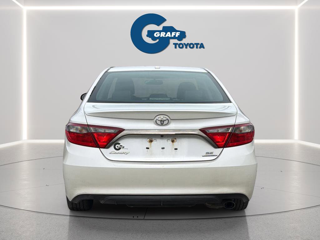 Used 2016 Toyota Camry SE image 14