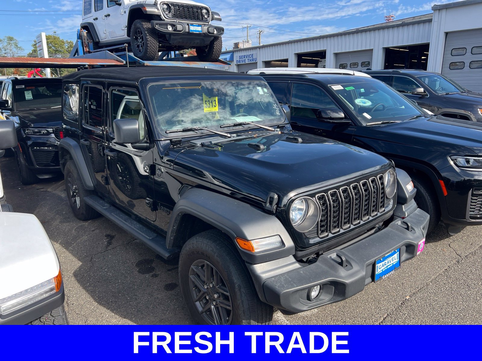 Used 2024 Jeep Wrangler Unlimited Sport AWD/4WD image 2