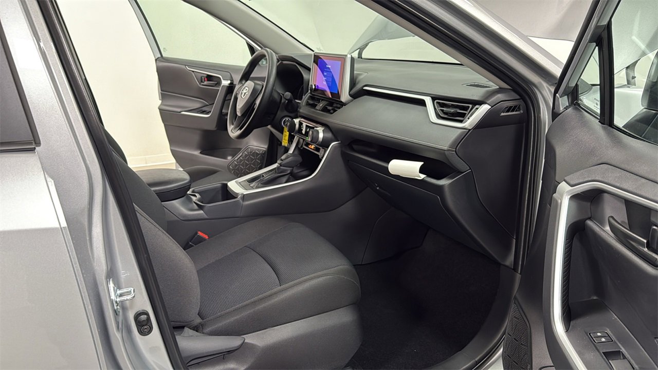 New 2025 Toyota RAV4 LE image 18