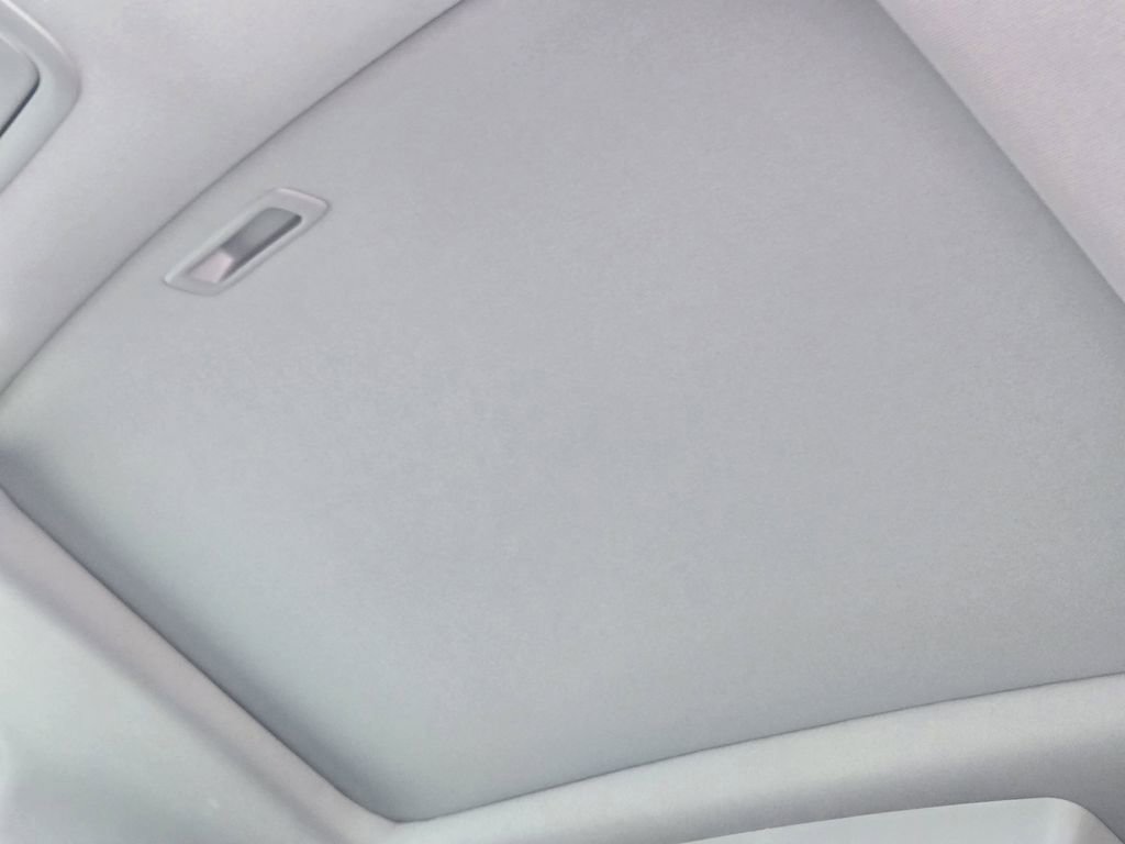 Used 2020 Honda Odyssey Elite image 32