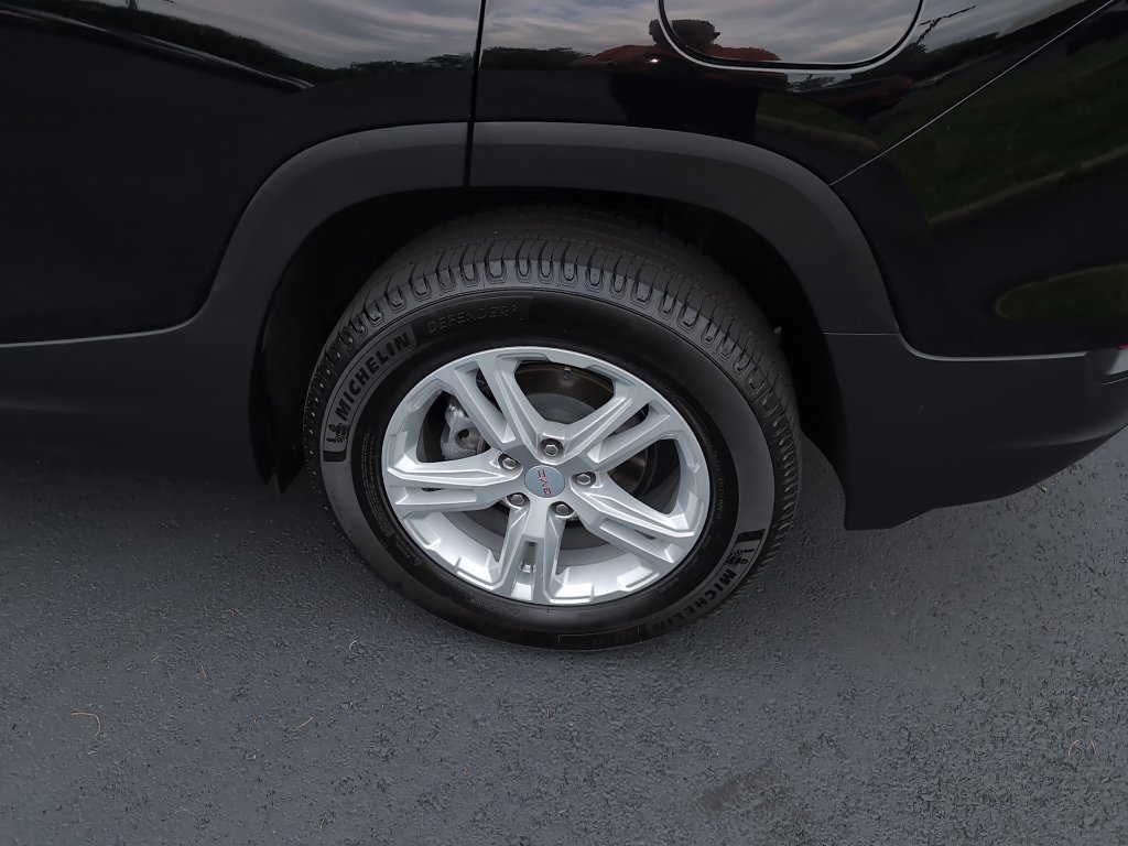 Used 2024 GMC Terrain SLE w/ Driver Convenience Package AWD/4WD image 12