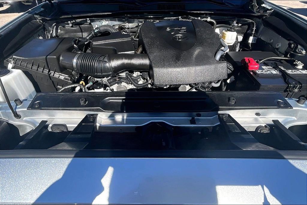 Used 2023 Toyota Tacoma TRD Sport w/ Technology Package image 10