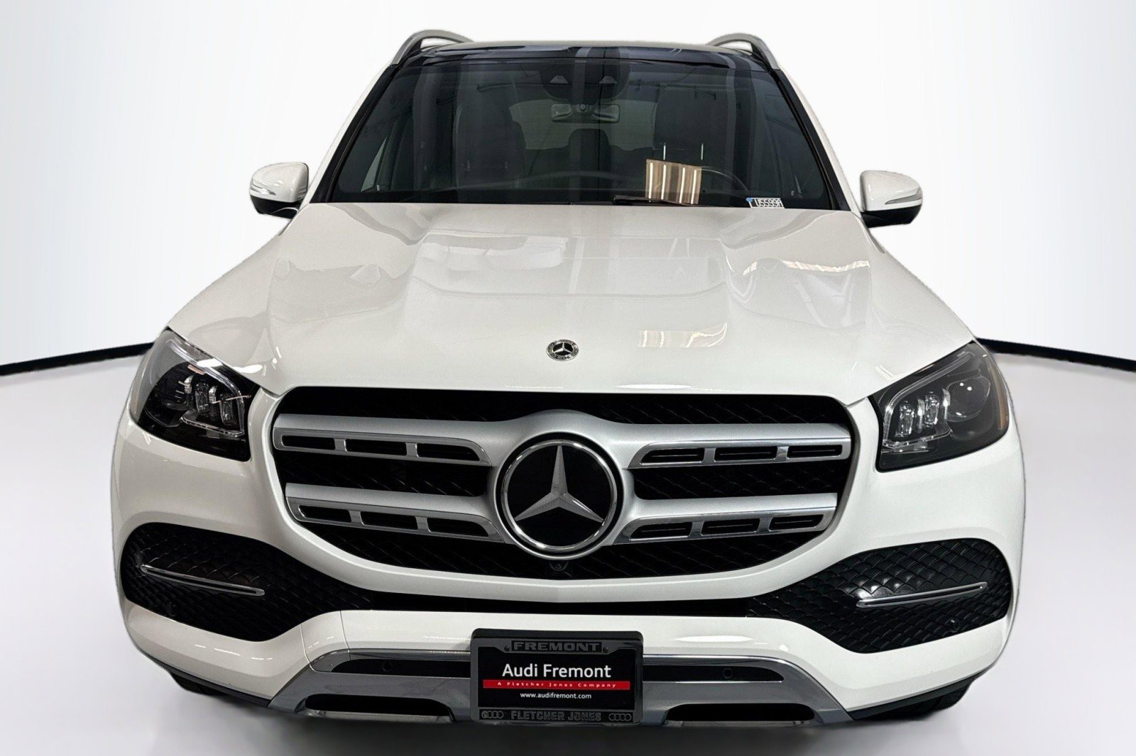 Used 2022 Mercedes-Benz GLS 450 4MATIC image 2