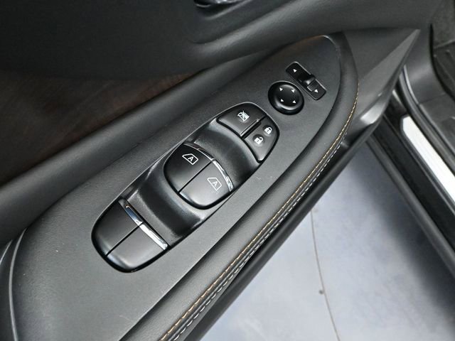 Used 2024 Nissan Murano Platinum image 18
