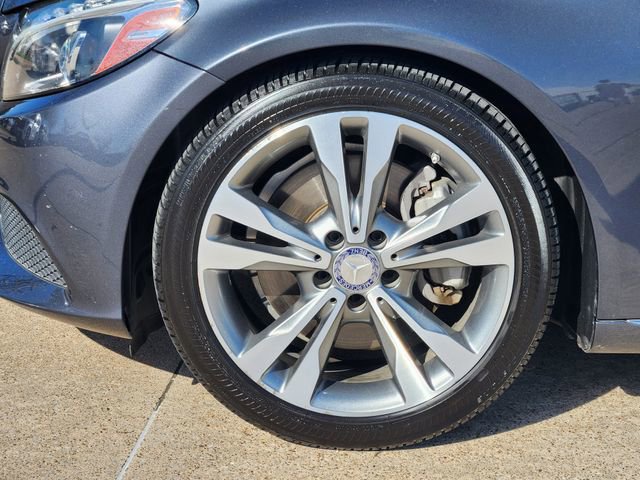 Used 2015 Mercedes-Benz C 300 Sedan image 8