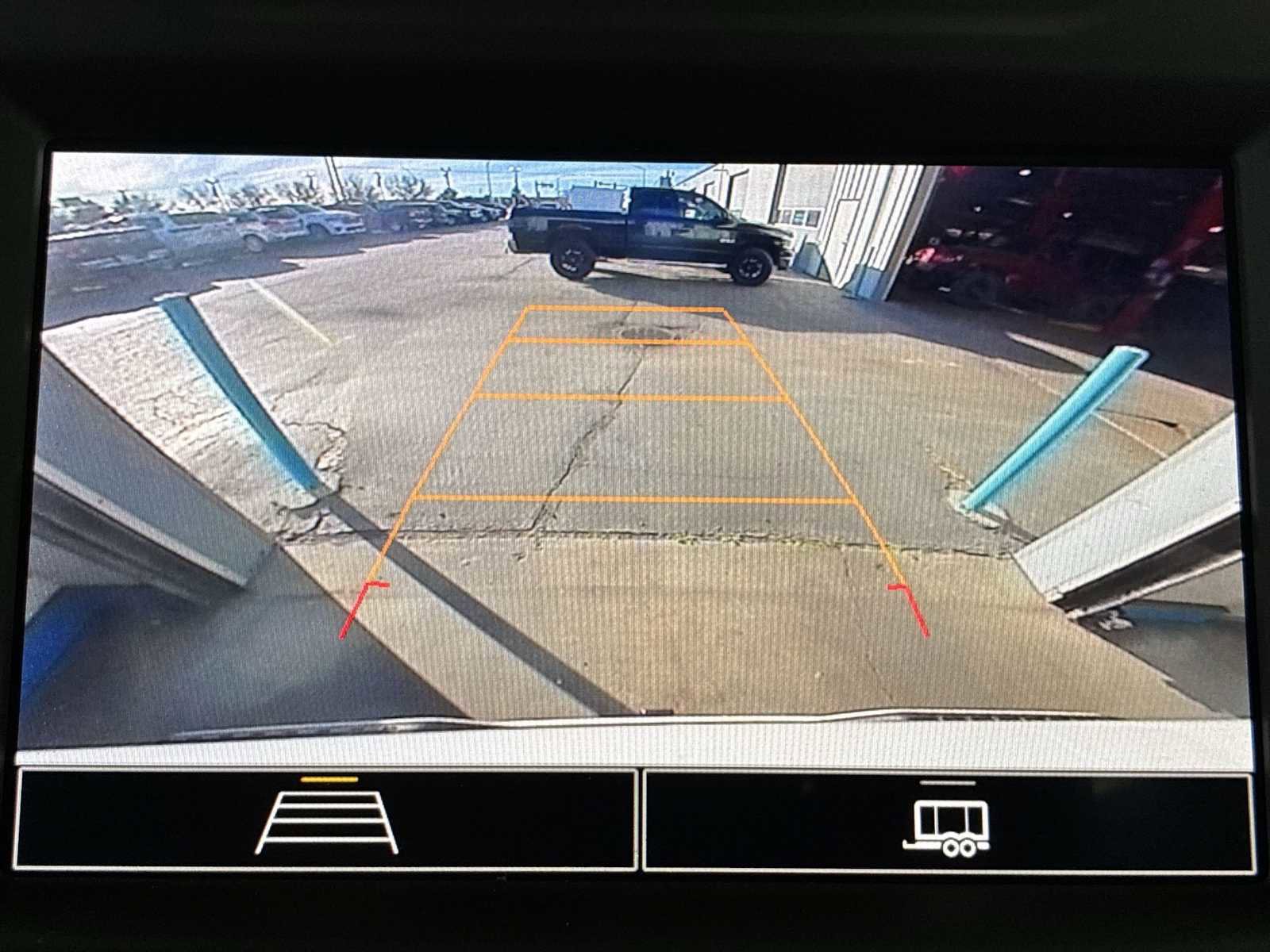 Used 2022 Chevrolet Silverado 1500 Custom image 23