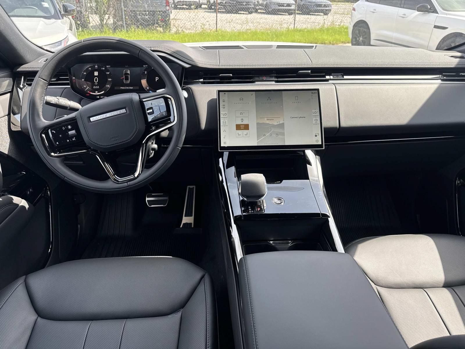 New 2026 Land Rover Range Rover Sport Dynamic SE AWD/4WD image 9