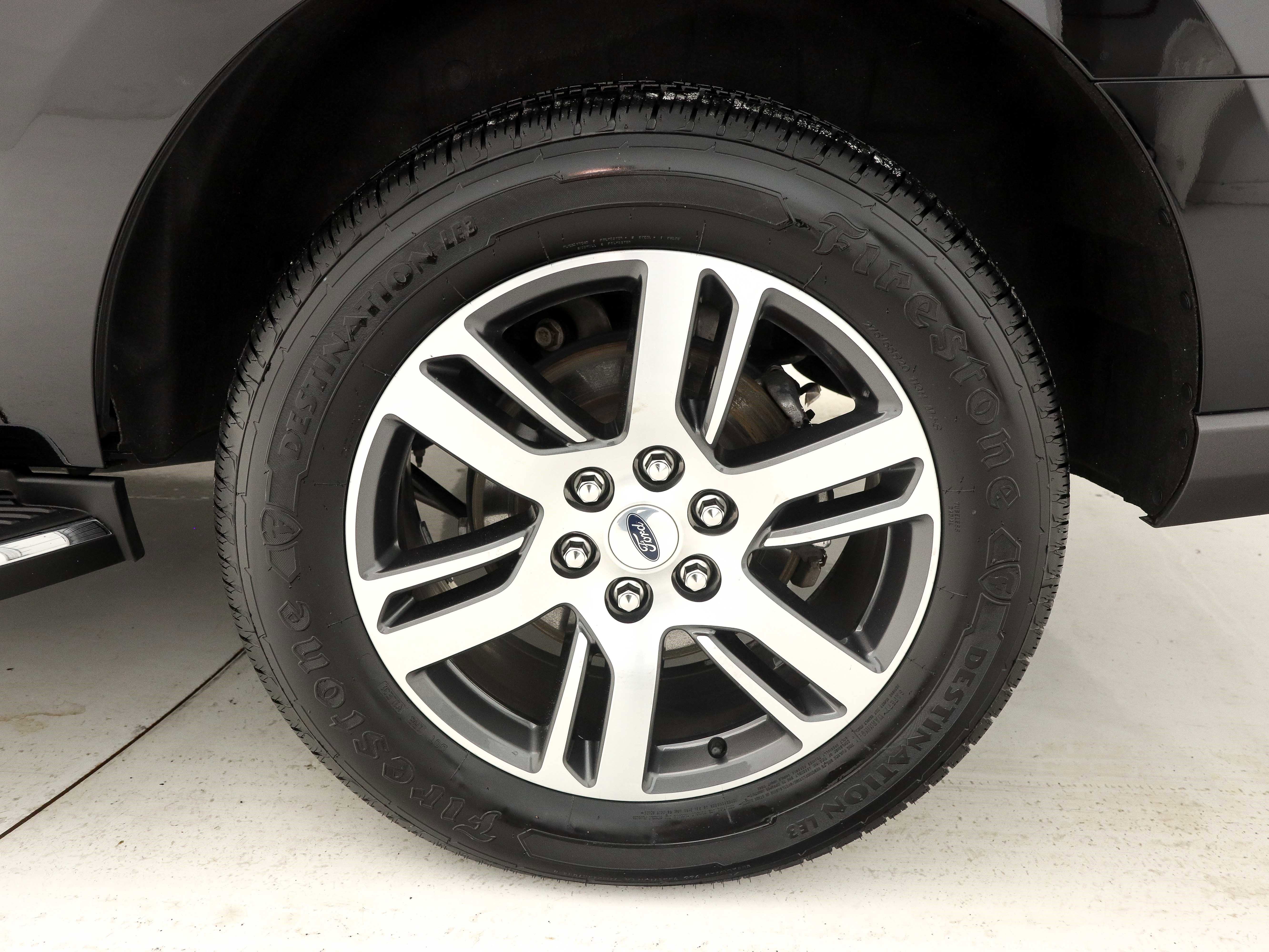 Used 2023 Ford Expedition Limited image 36