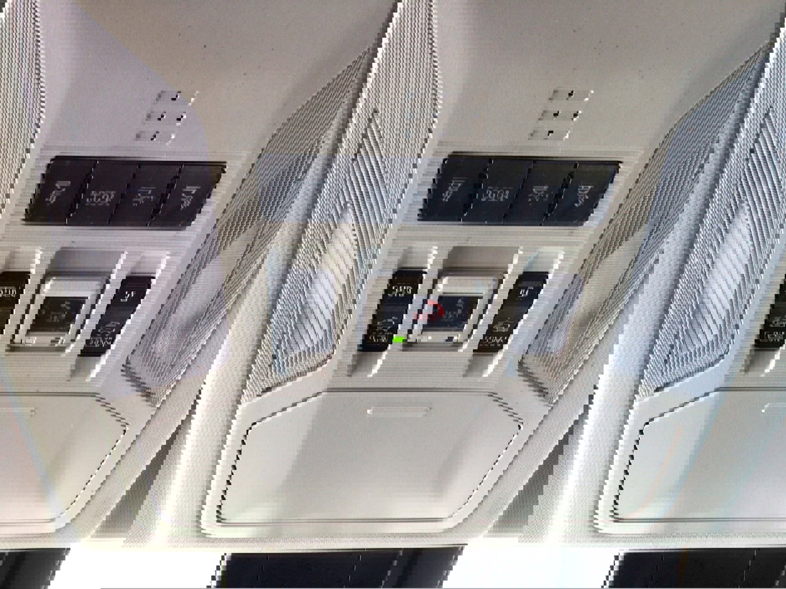 Used 2023 Toyota RAV4 XLE image 23