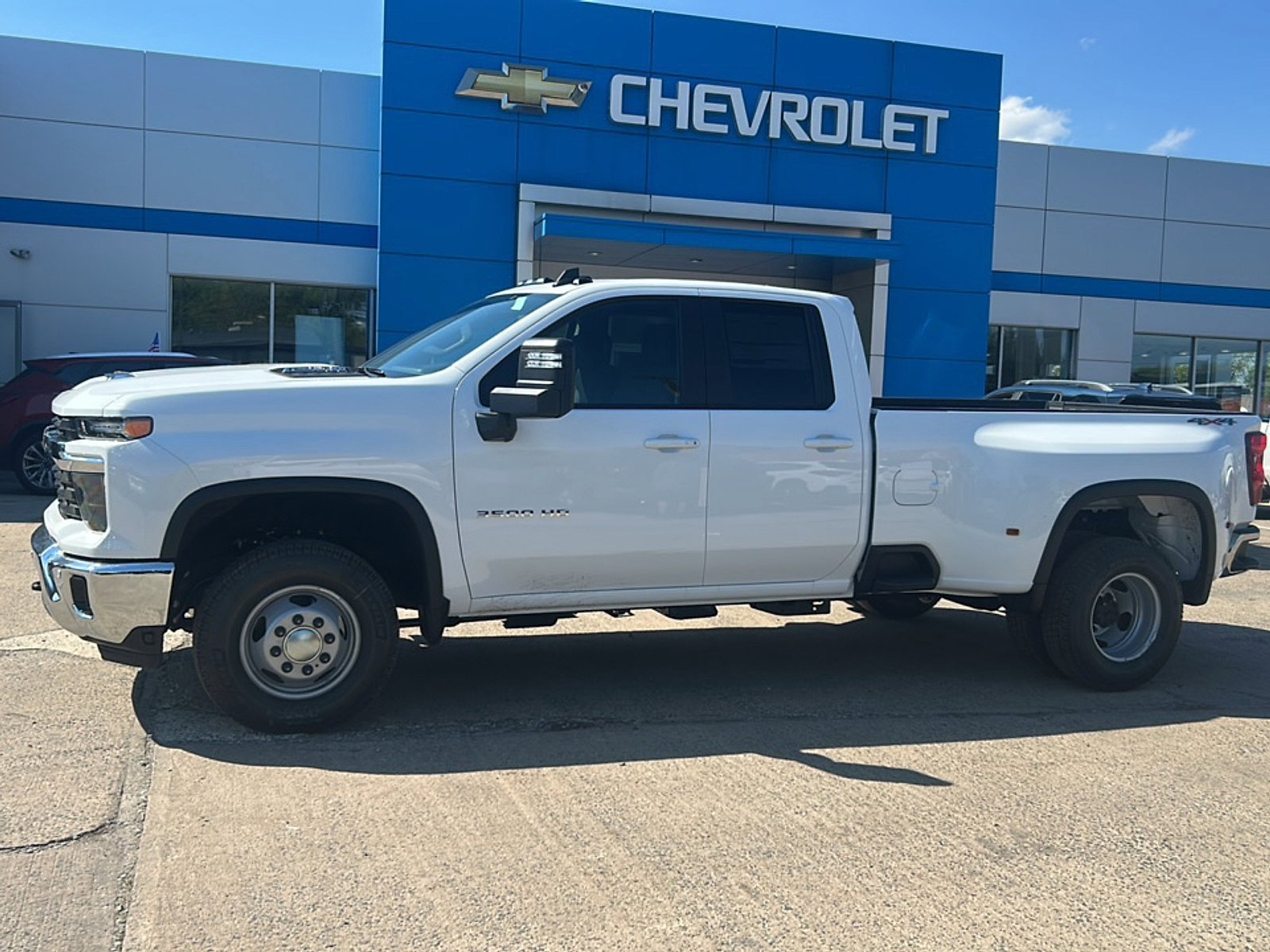 New 2026 Chevrolet Silverado 3500 LT w/ Safety Package AWD/4WD image 7