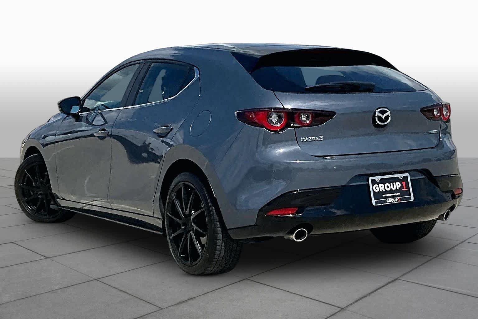 Used 2023 MAZDA MAZDA3 s FWD image 11