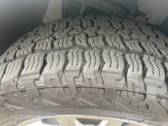 Used 2016 Ford Expedition Limited w/ Equipment Group 301A AWD/4WD image 30
