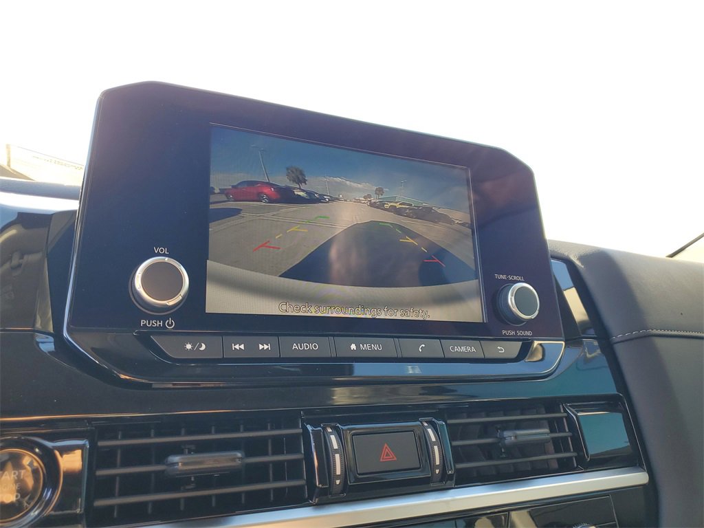 New 2025 Nissan Pathfinder SV image 11