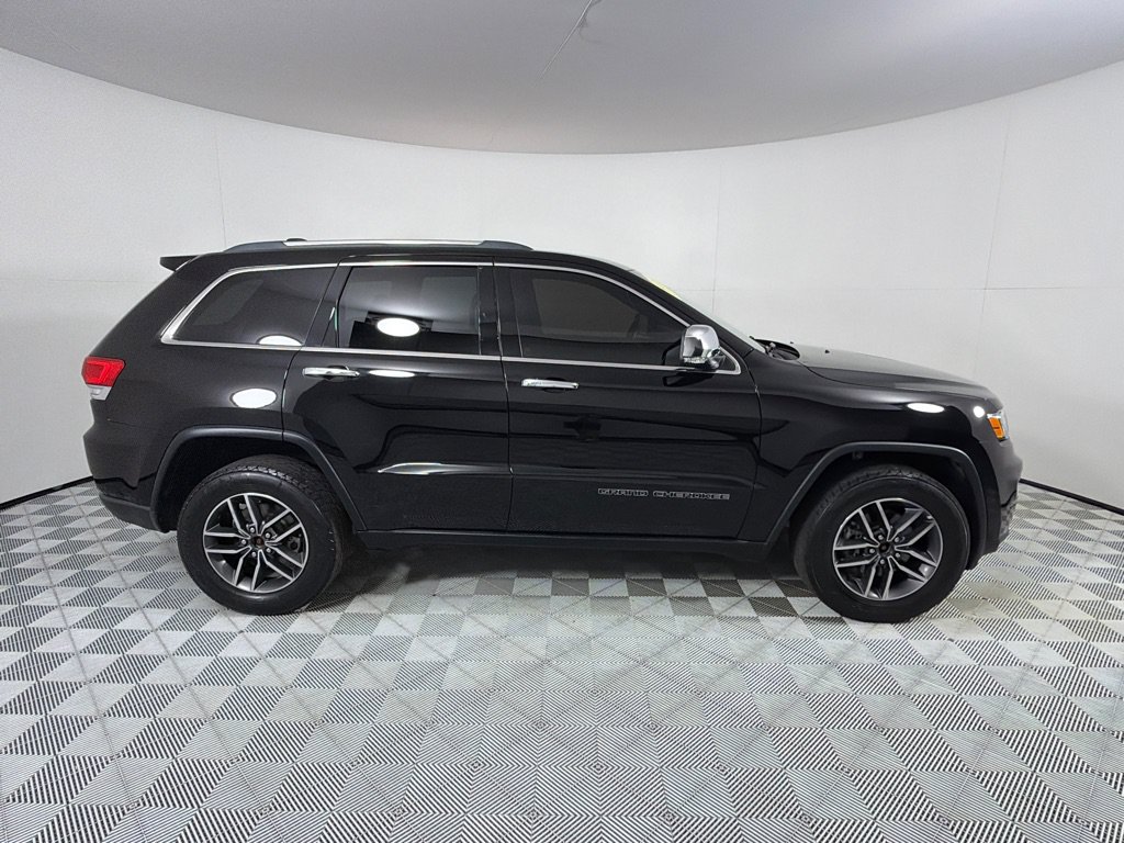 Used 2018 Jeep Grand Cherokee Limited AWD/4WD image 4
