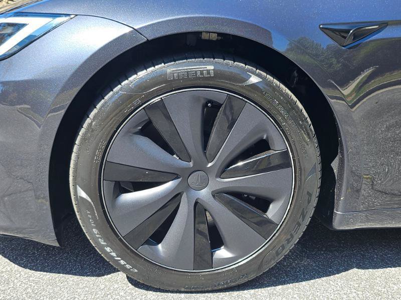 Used 2024 Tesla Model S AWD/4WD image 18
