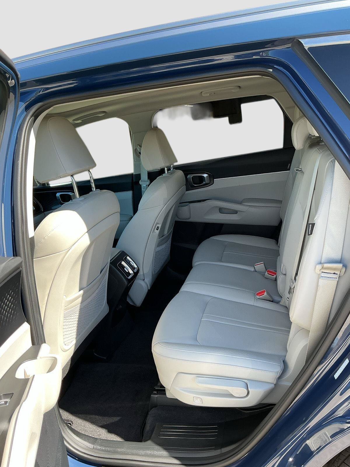Certified 2025 Kia Sorento S w/ Panoramic Sunroof Package AWD/4WD image 18