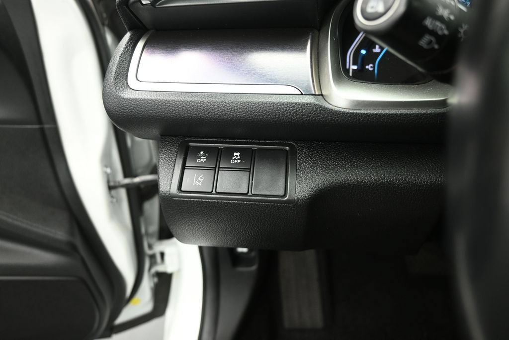 Used 2016 Honda Civic Touring image 10