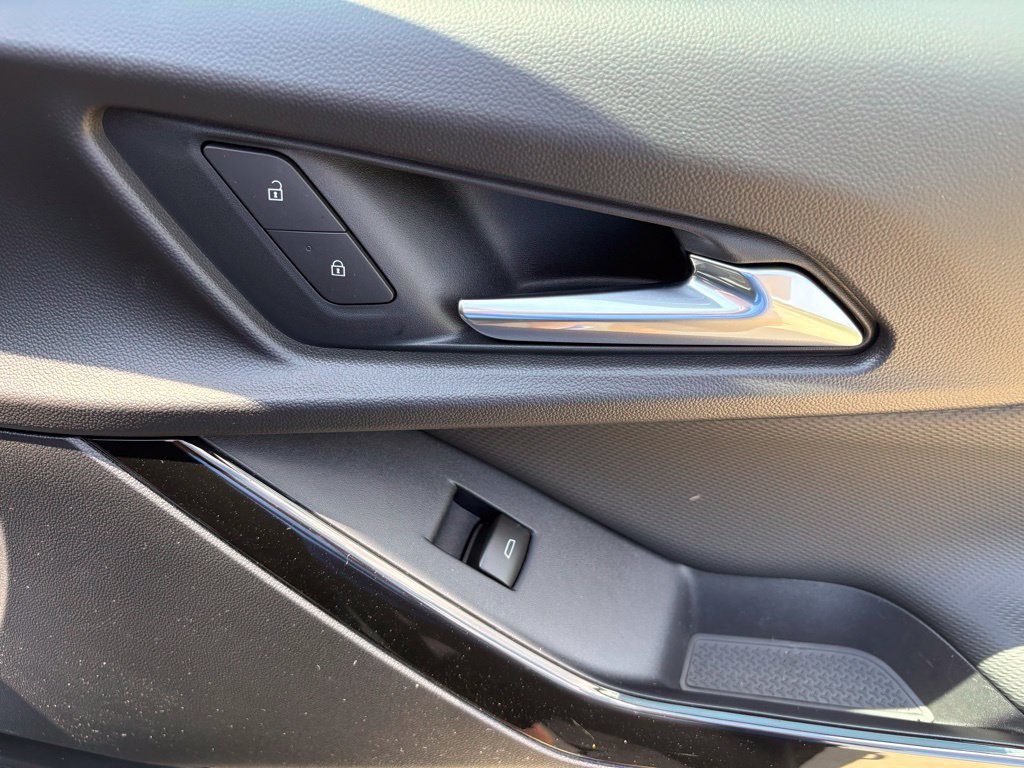 New 2026 Chevrolet Equinox LT w/ Convenience Package II FWD image 35