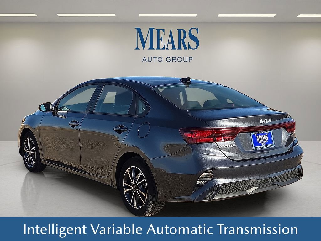 Used 2024 Kia Forte LXS image 4