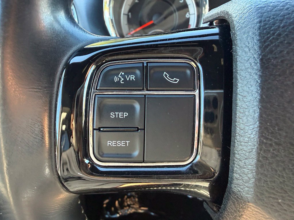 Used 2019 Dodge Grand Caravan SXT FWD image 14
