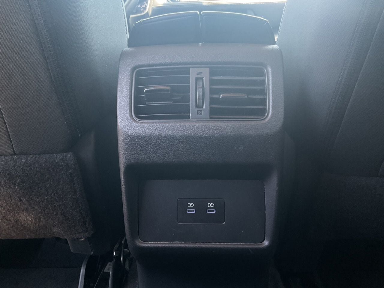 Used 2025 Nissan Rogue SV FWD image 11