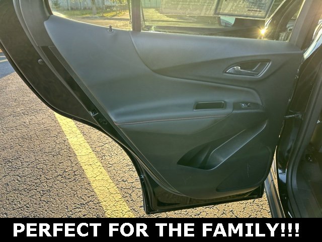 Used 2023 Chevrolet Equinox RS w/ RS Leather Package image 13